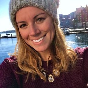 Meet Your Posher, Sara 😊